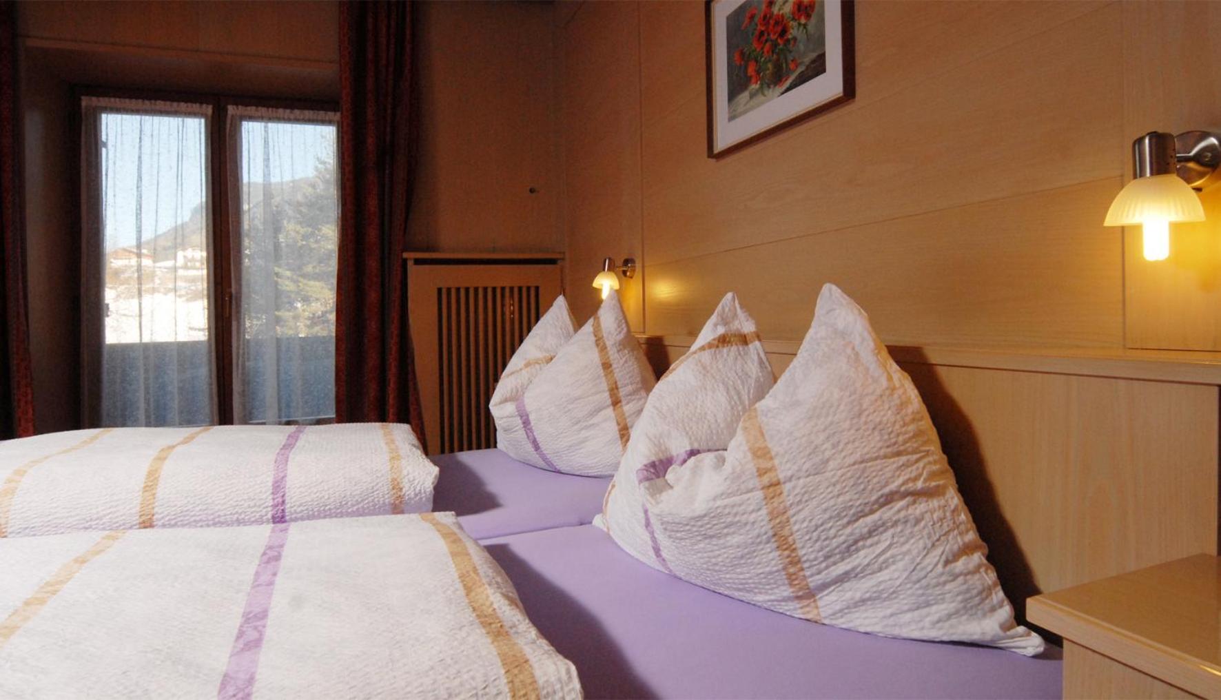Garni Waldfrieden Hotel Castelrotto Ngoại thất bức ảnh
